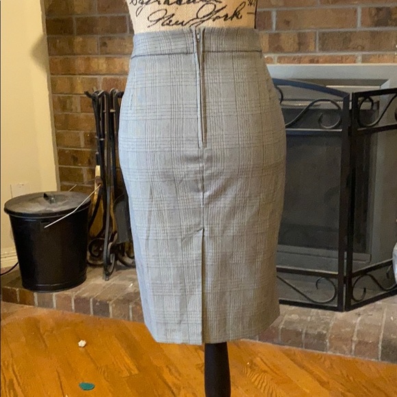 Ady Gluck Frankel Pencil skirt - Picture 2 of 3